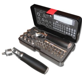 Jeu 3 en 1 - Boîte à outils